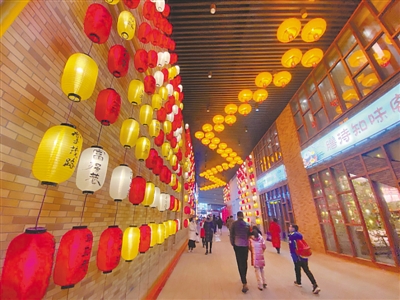 <p>　　建發(fā)大閱城——銀川獨(dú)樹(shù)一幟的“網(wǎng)紅”商圈。</p>