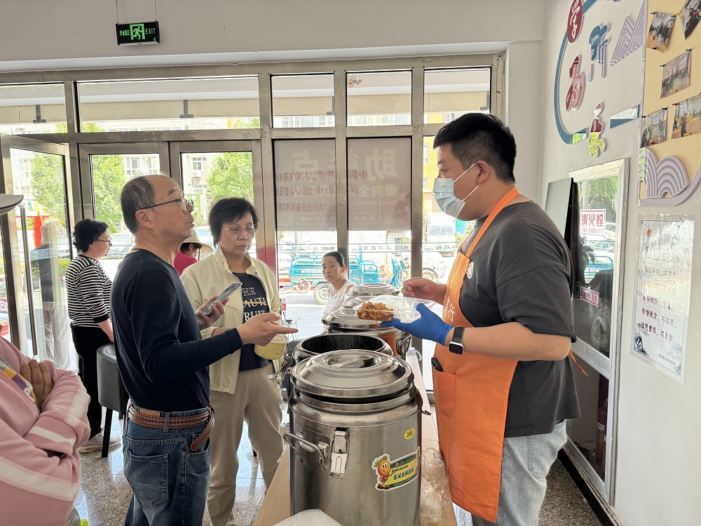 7月8日午餐期間，黃河東路街道湖畔嘉苑西(26656395)-20250708192538.jpg
