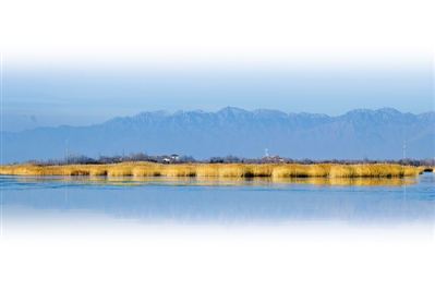 <p>　　沙湖風(fēng)景區(qū)空氣通透水天一色。</p>